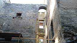 acastle
                          101095.jpg